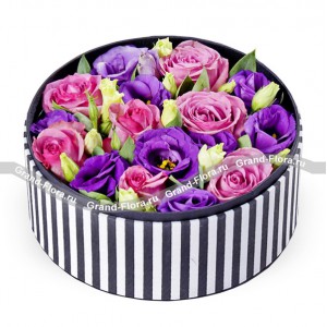 Пурпурный закат - коробка с розами и эустомами